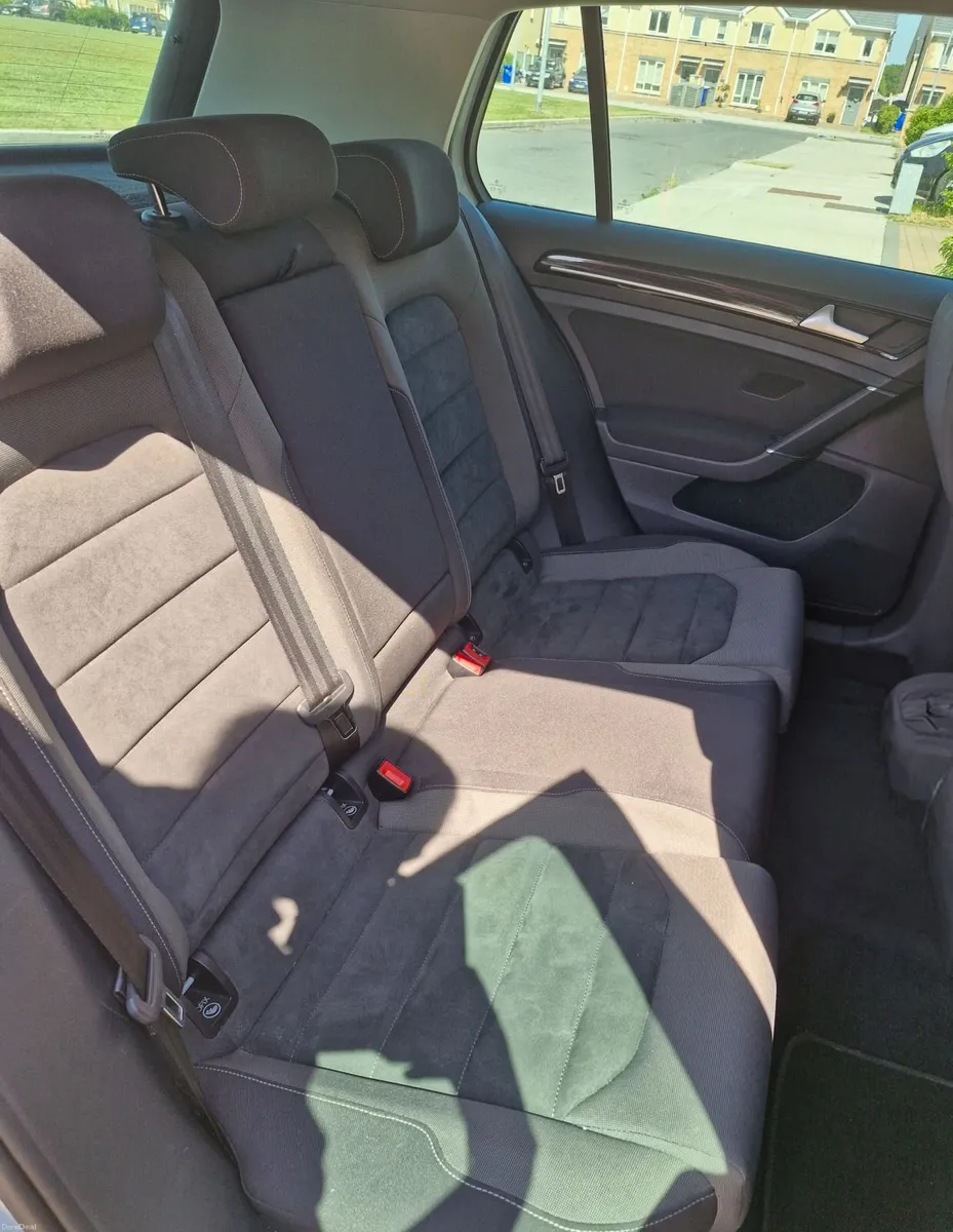 Volkswagen Golf 2017 HIGHLINE 1.6 TDI - Image 2