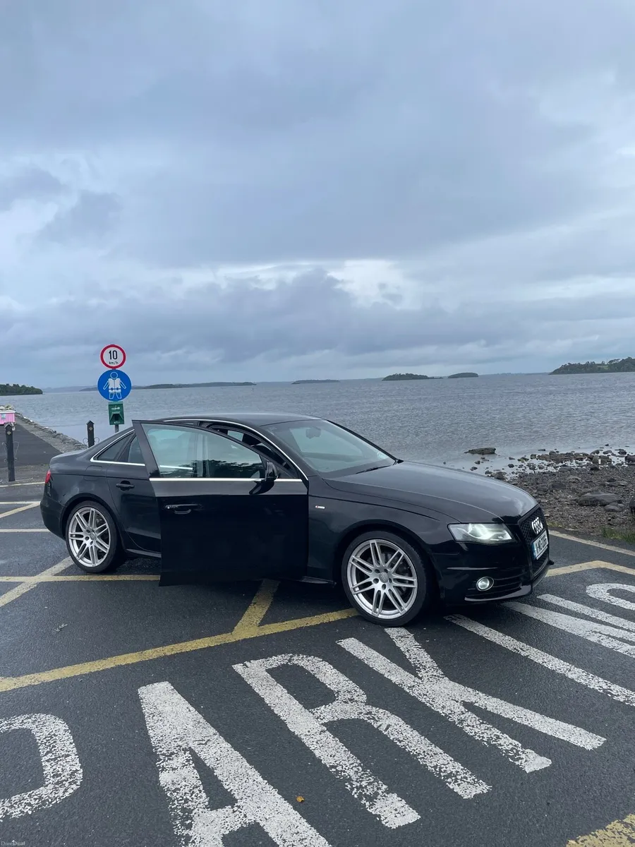 Audi A4 2.0 TDI S Line Special Edition - 2011 - Image 2