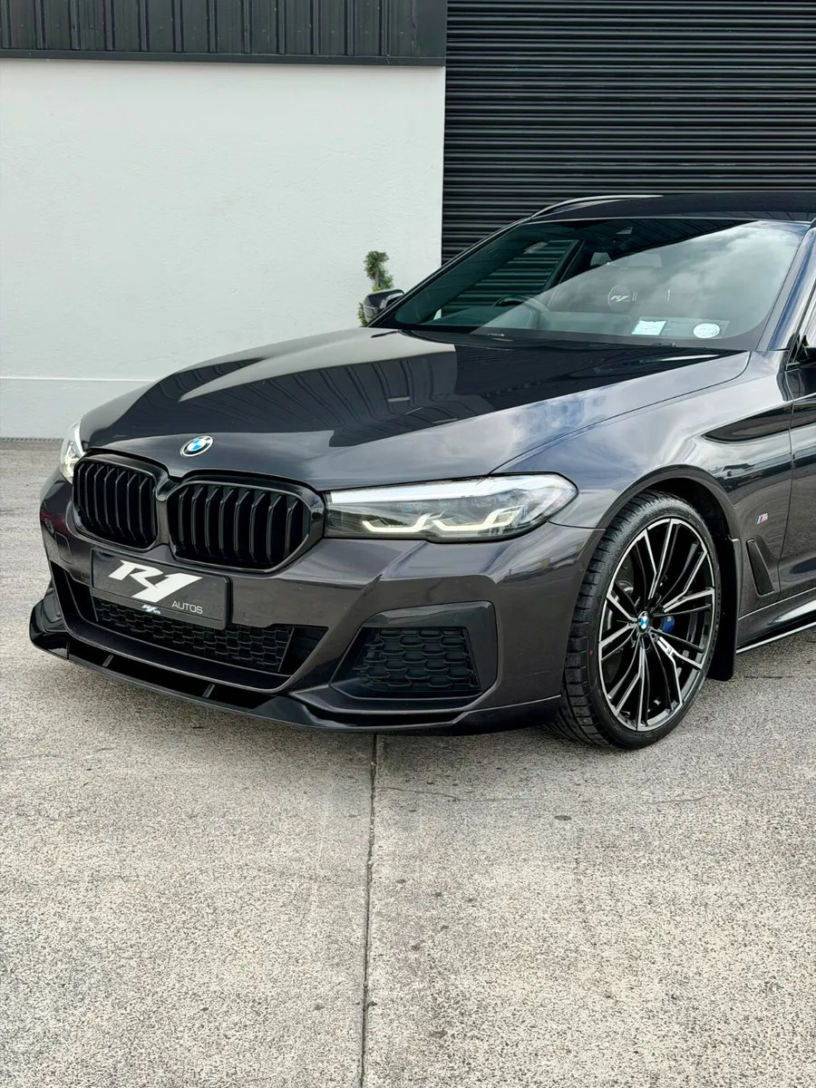 2021 BMW 520D MSPORT PRO MEGA SPEC MPERFORMANCE - Image 2