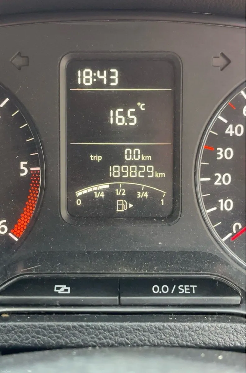 Volkswagen polo - Image 6