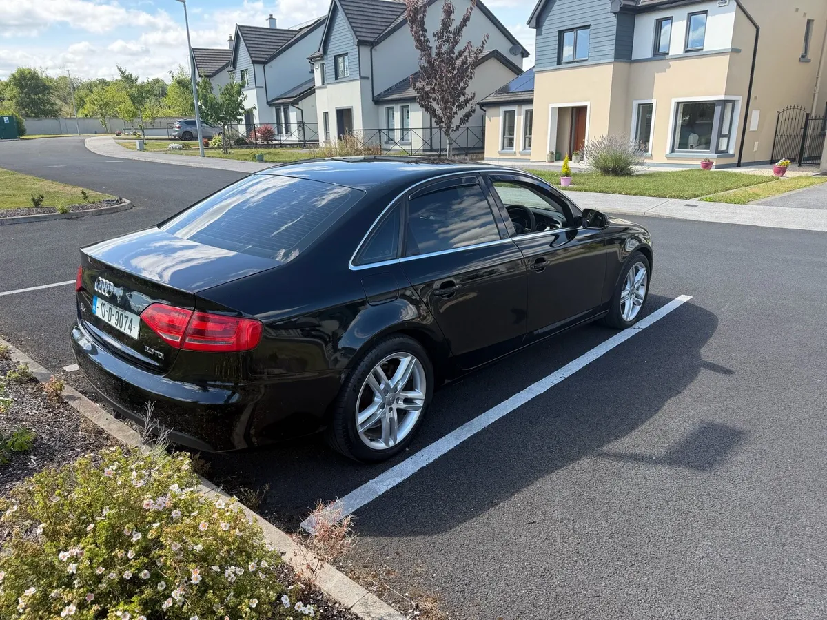 2010 Audi A4 - Image 6