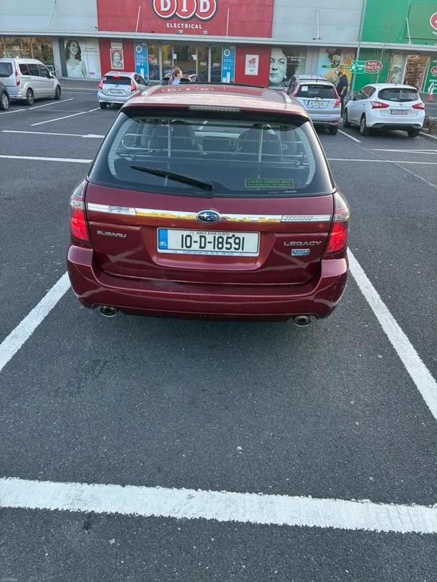 2010 Subaru Legacy - Image 3