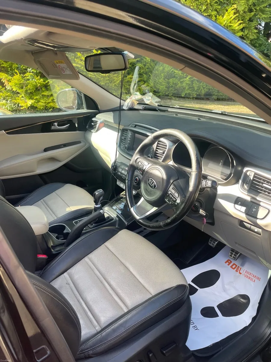 Kia Sorento 2016 - Image 6