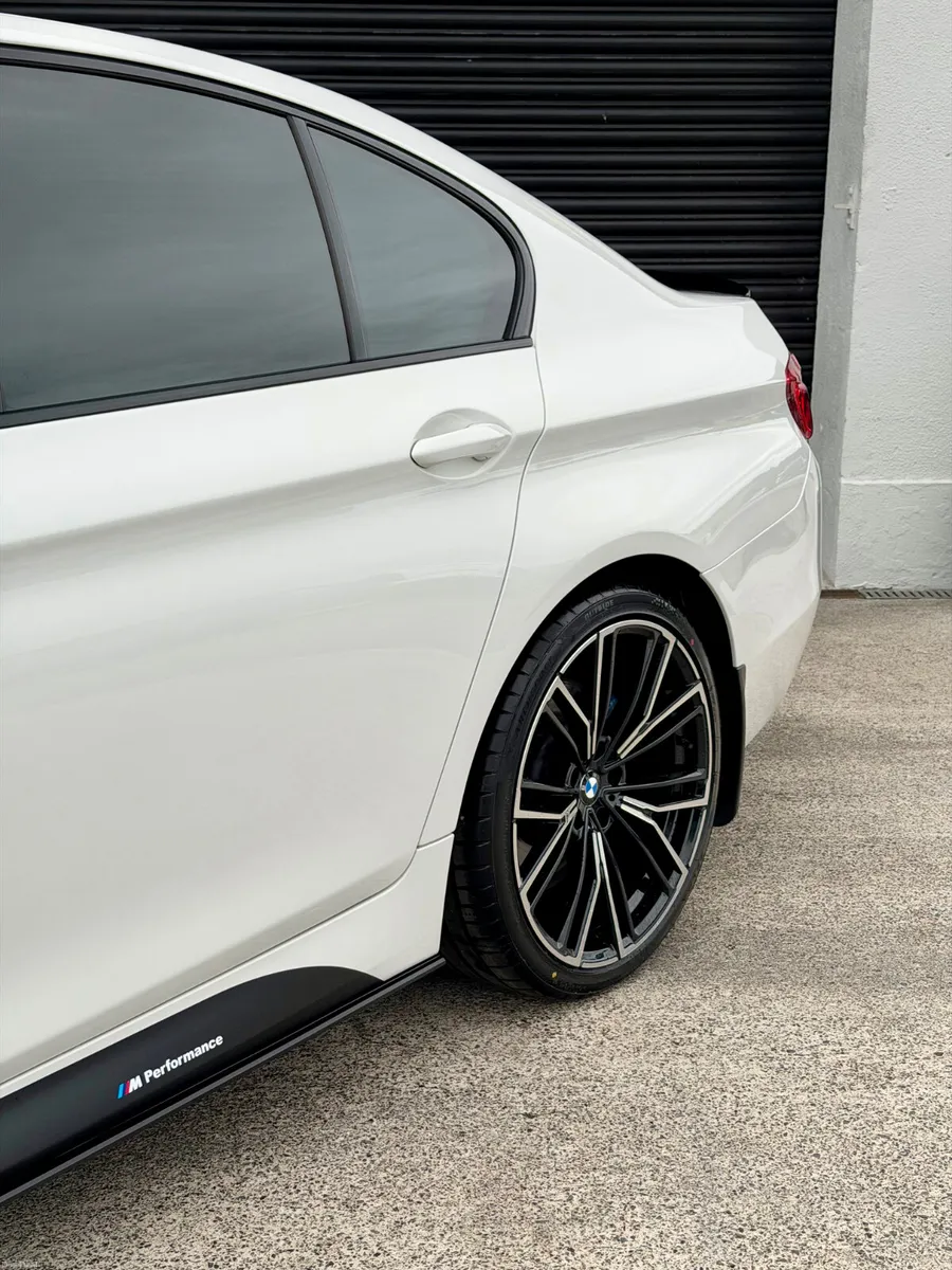 2016 BMW 520D AUTO MSPORT MPERFORMANCE - Image 4