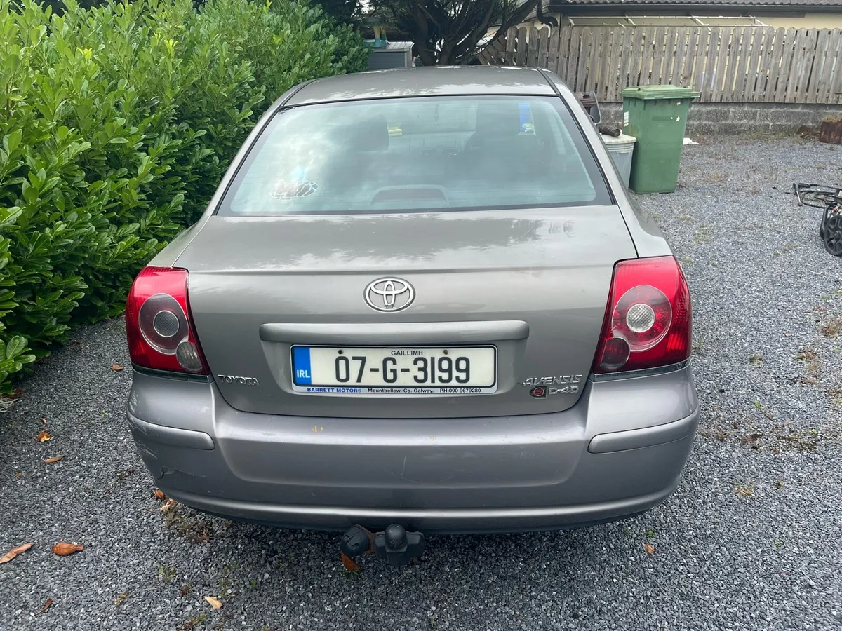 Toyota Avensis - Image 2
