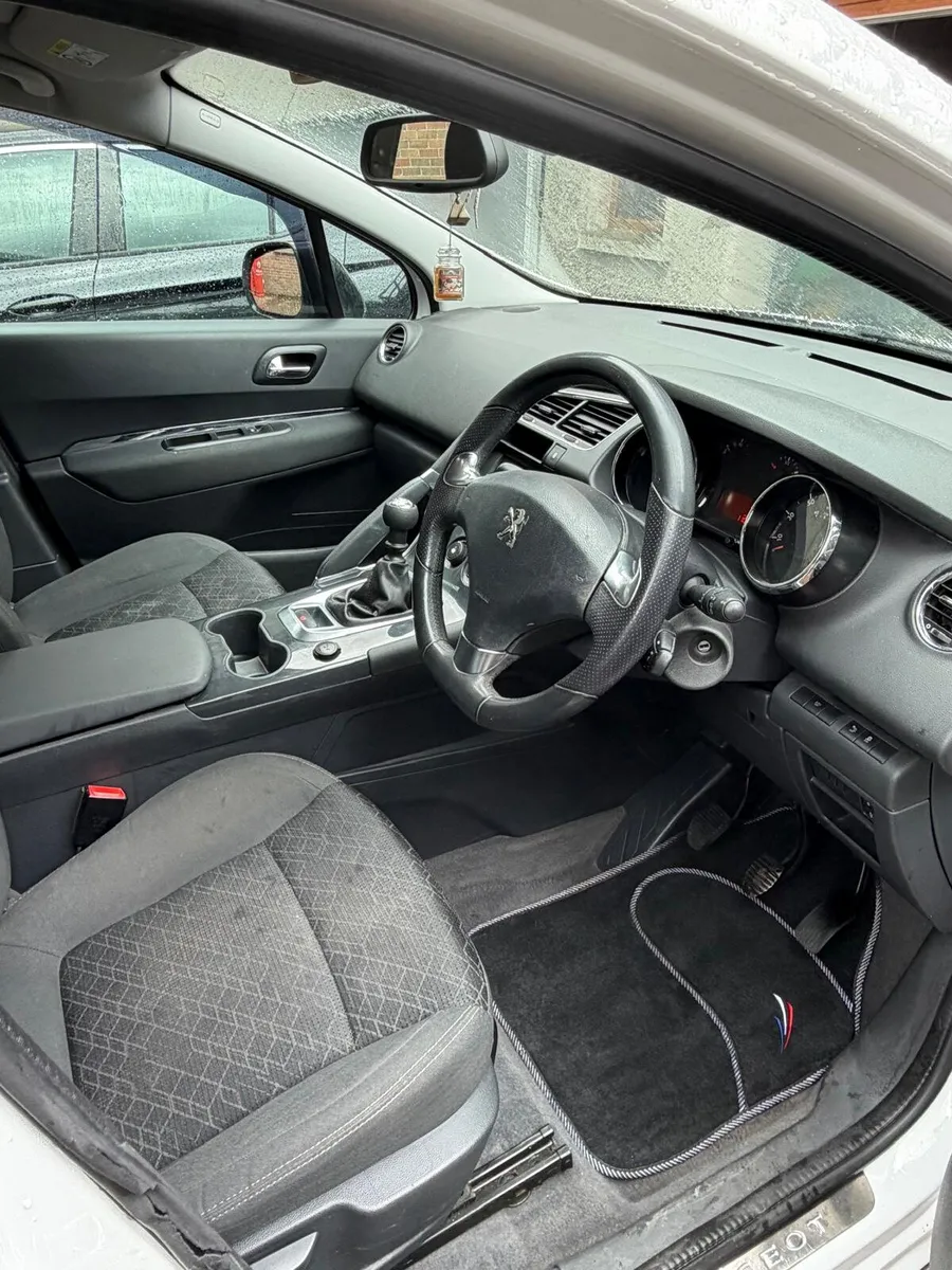 2016 Peugeot 3008 Active Blue HDI - Image 5
