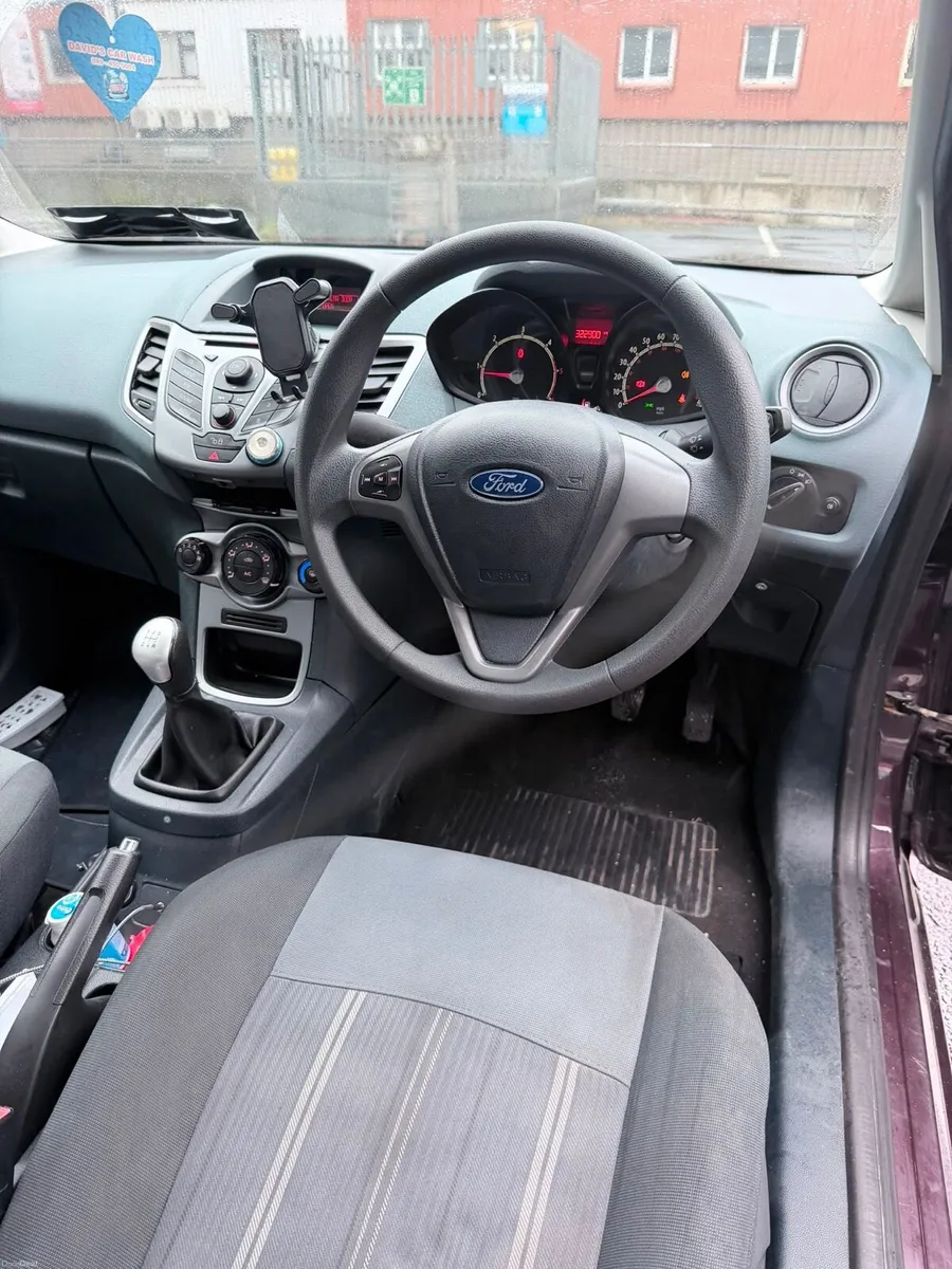 Ford fiesta trade for automatic - Image 3