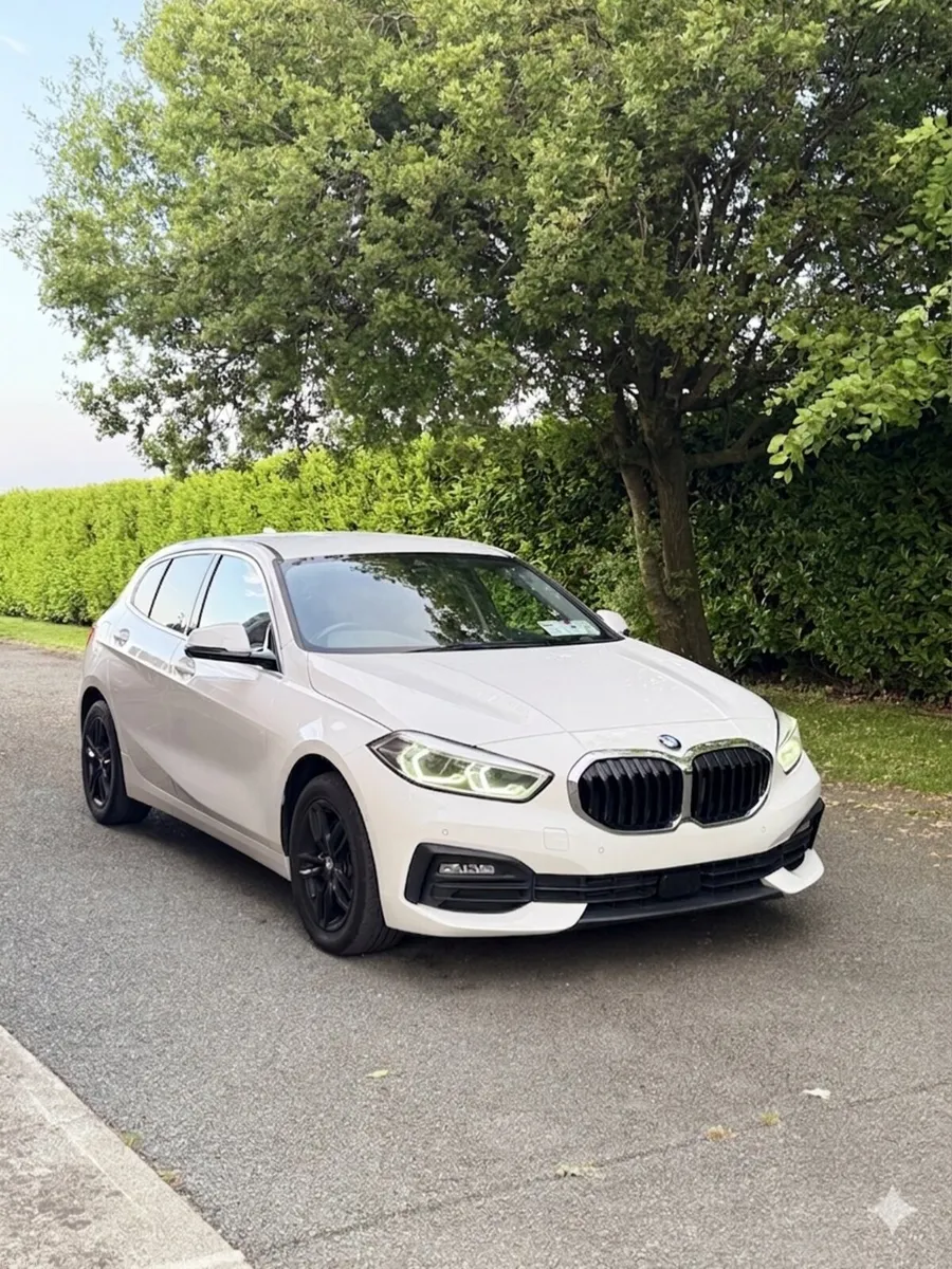 BMW 1-Series 118i 2019 - Image 1