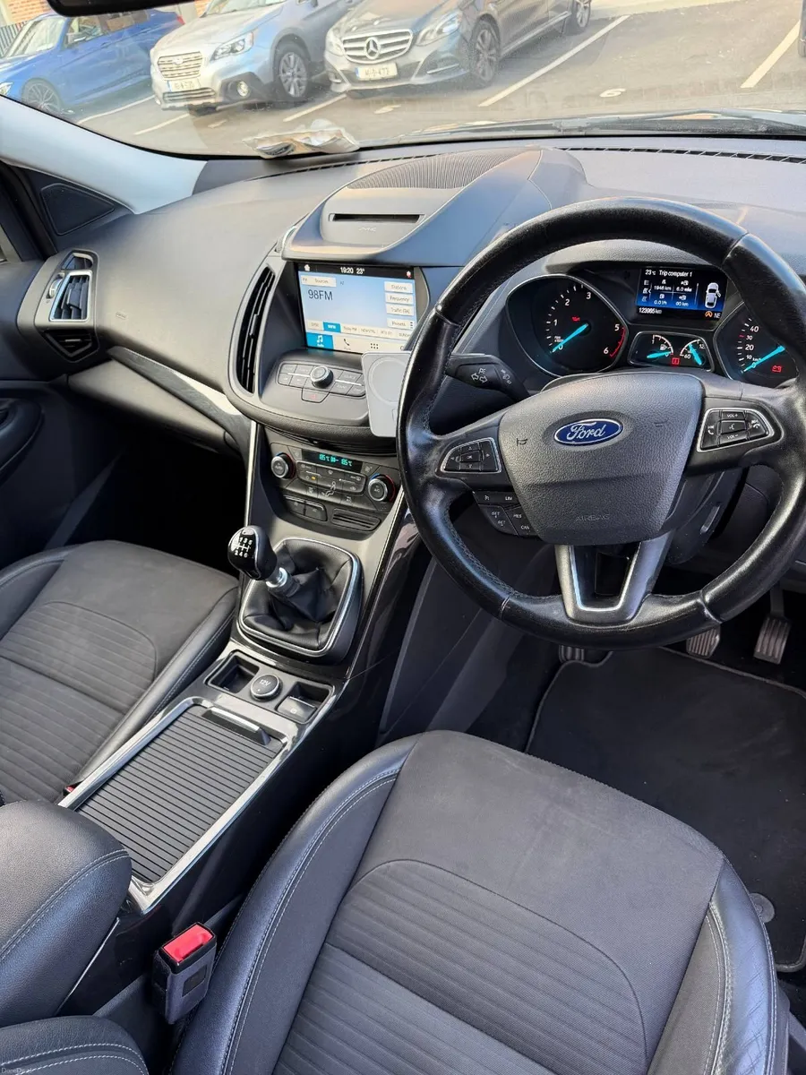 Ford Kuga 2017 - Image 6