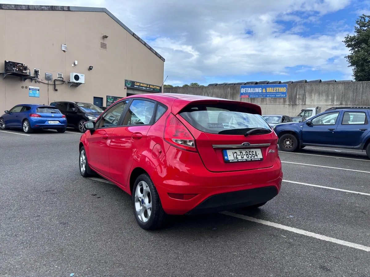 Ford fiesta - Image 2