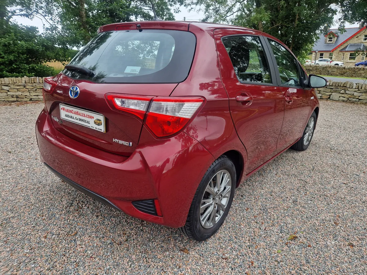 Toyota Yaris 2017 - Image 5