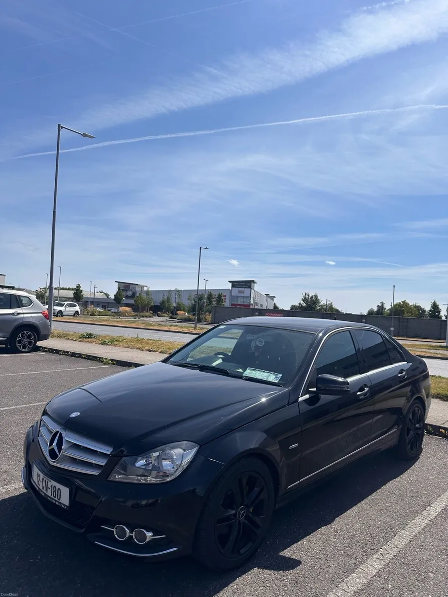 Mercedes c220d 2012 mint Nct 1/2027 / tax 10/2026 - Image 2