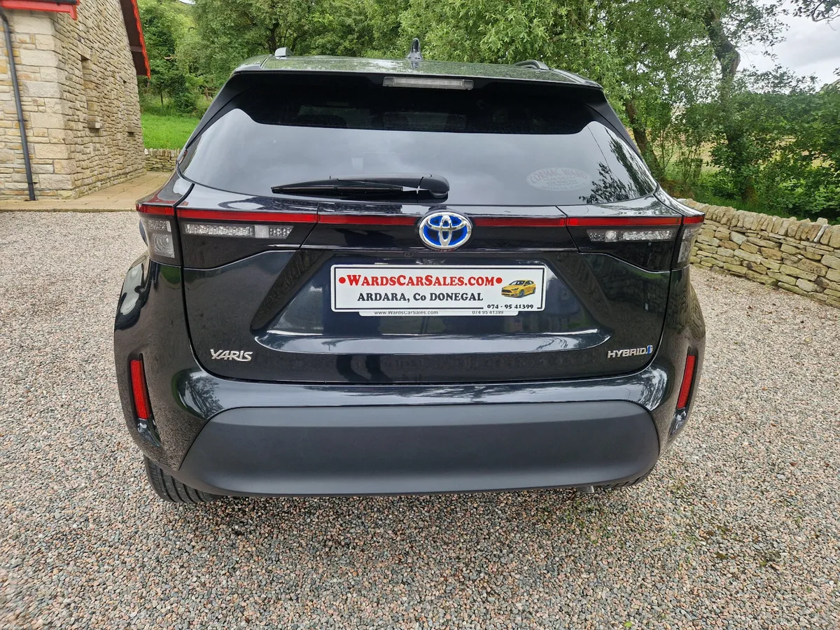 Toyota Yaris Cross 2023 - Image 2