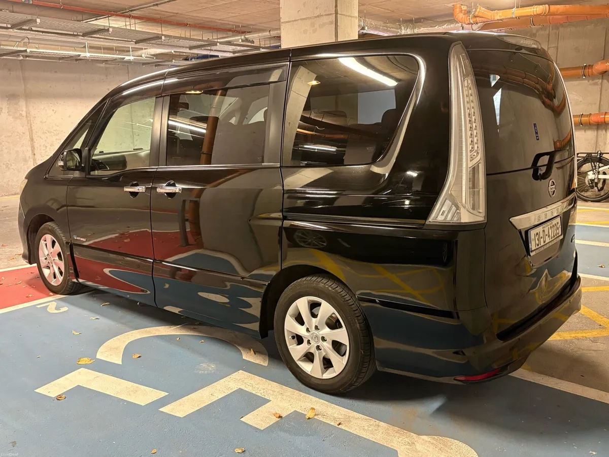 Nissan Serena 2.0 Petrol S-Hybrid, 2013 - Image 5