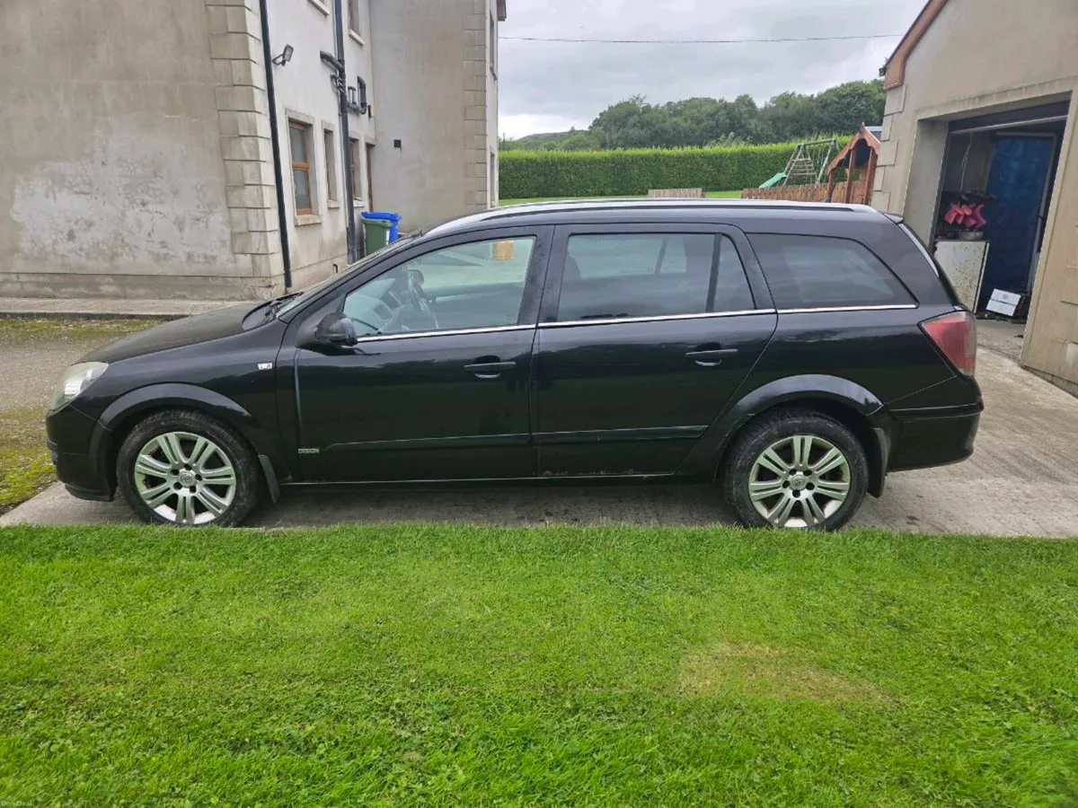 Car - Image 3
