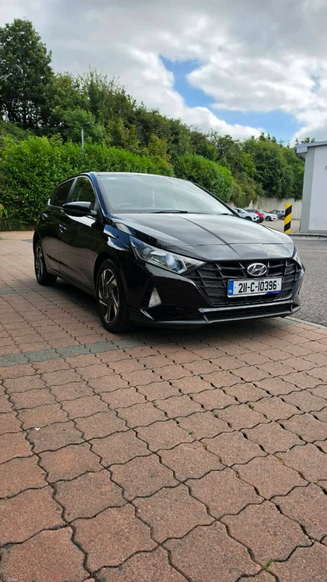 Hyundai i20 Deluxe Plus **Low Mileage** - Image 3