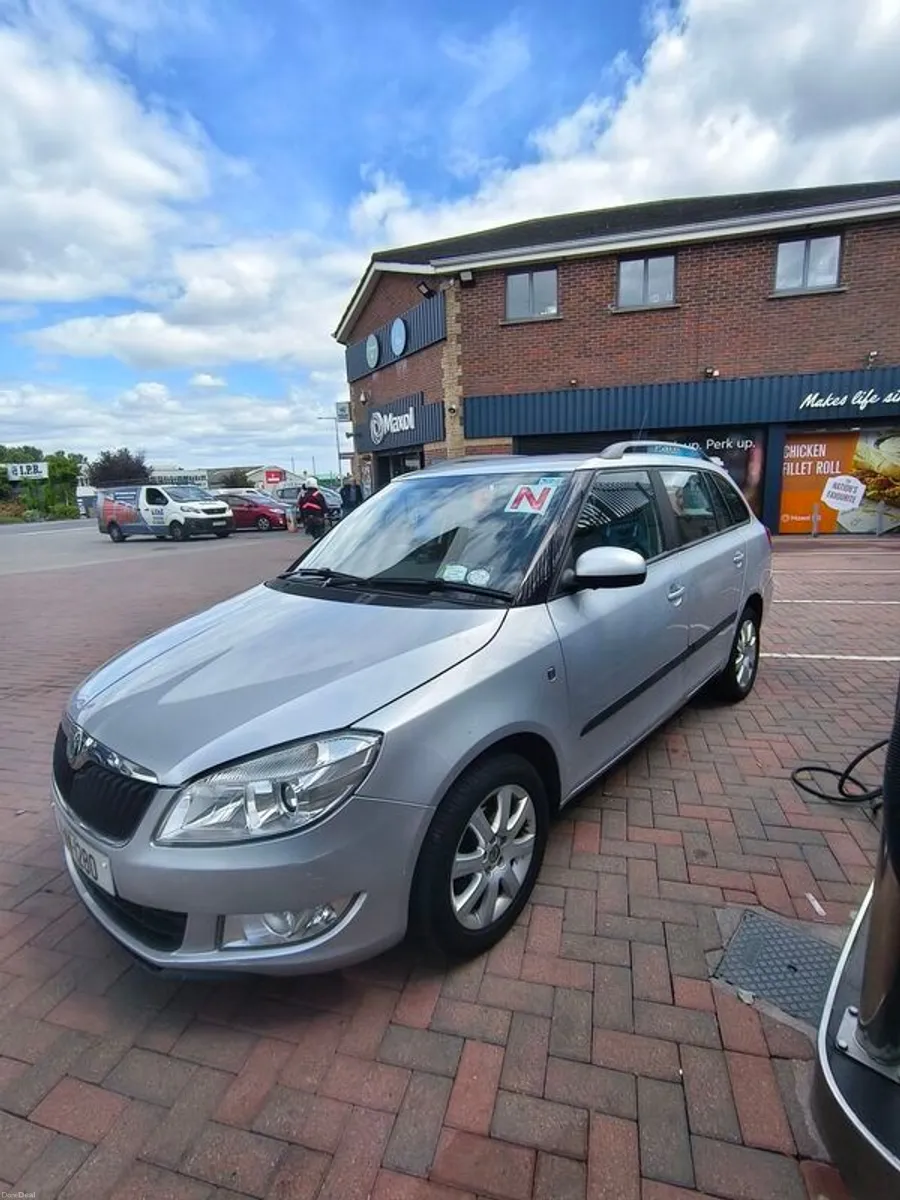 2011 Skoda Fabia - Image 2