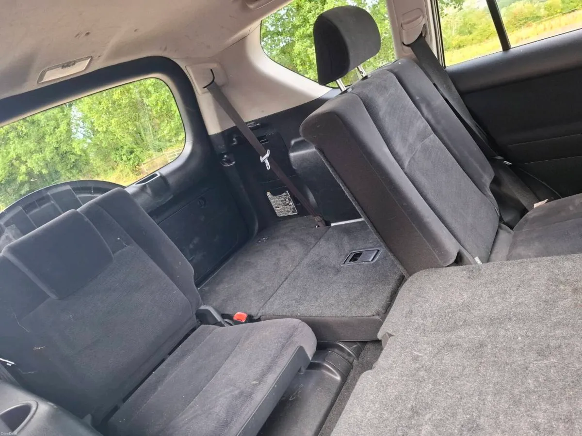 Toyota Landcruiser 7 seats (lower road tax) - Image 6