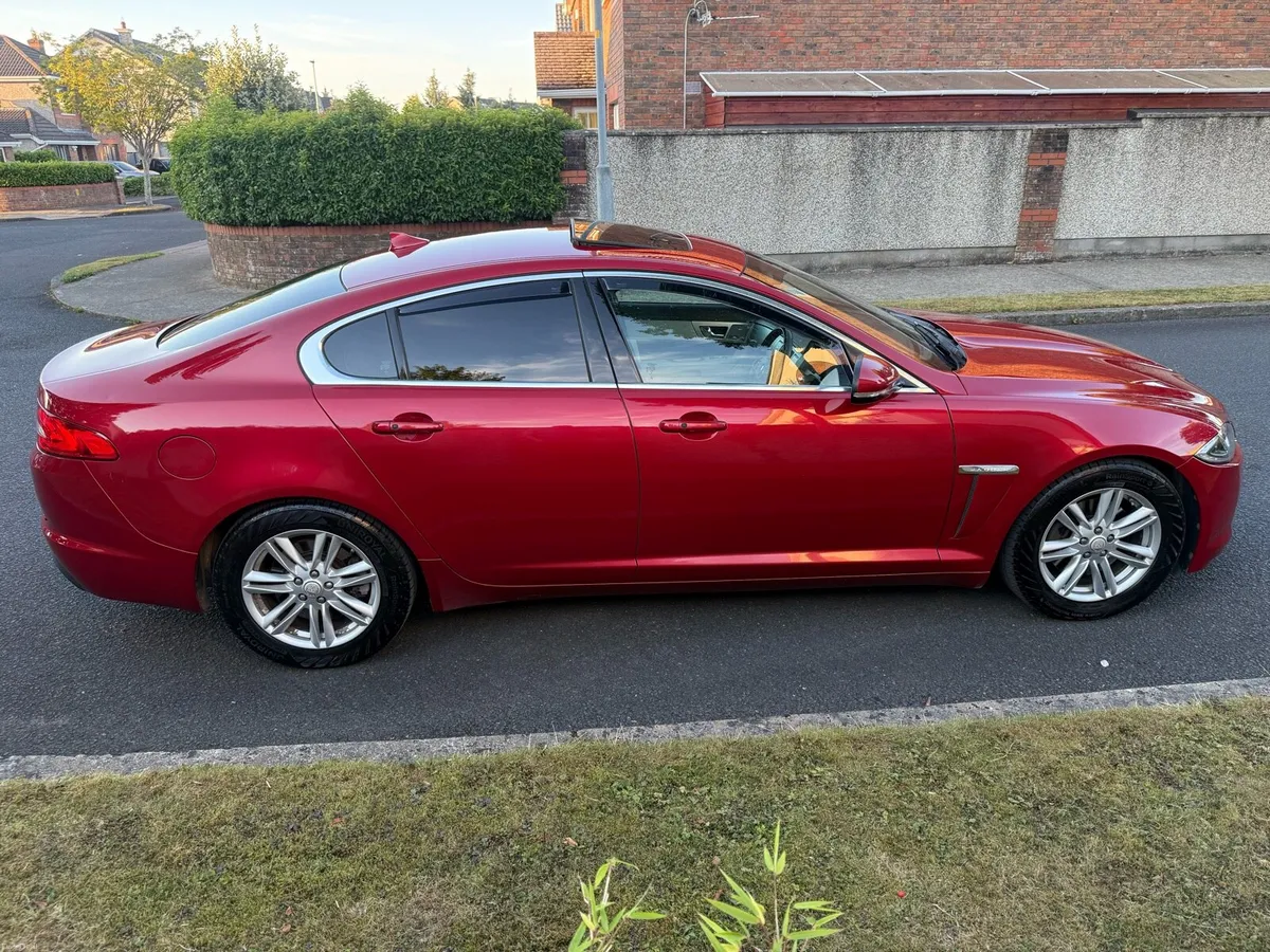 151 Jaguar XF 2.2 AUTO Massive Spec NCT 06/27 - Image 5