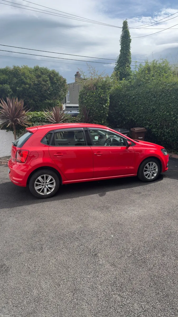 car - Image 1