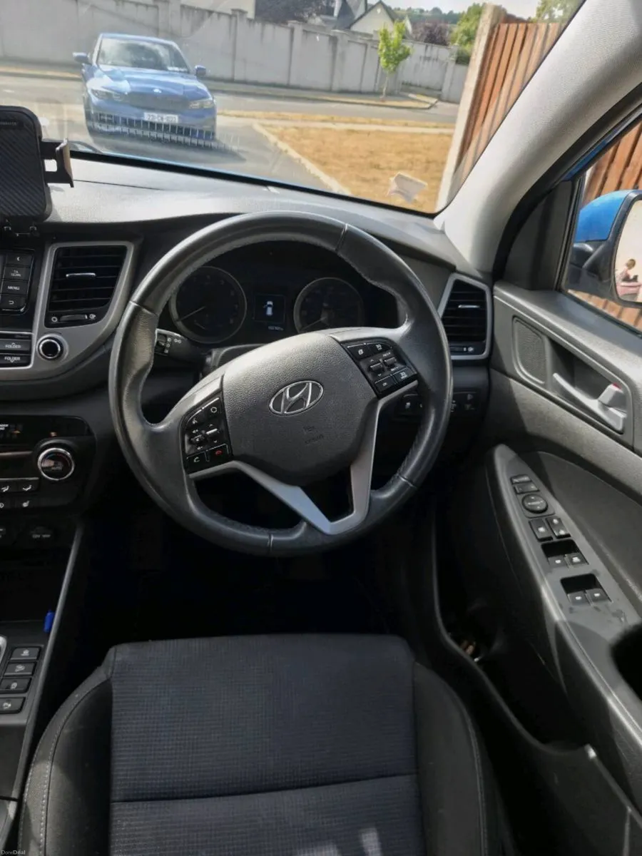 Hyundai Tuscon - Image 5