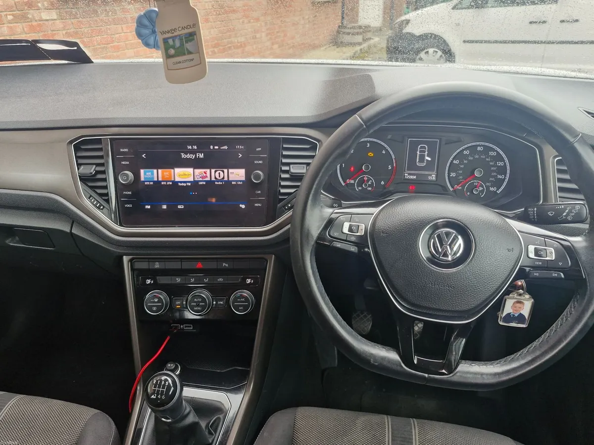 Volkswagen T-Roc 2019 - Image 5
