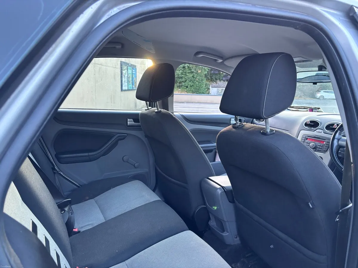 Ford focus - Image 6