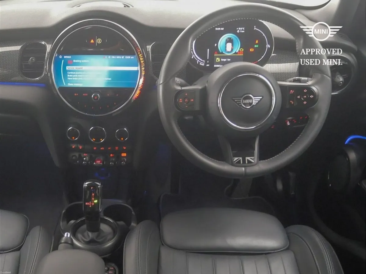 Mini Cooper 5-Door Cooper Exclusive - Image 5