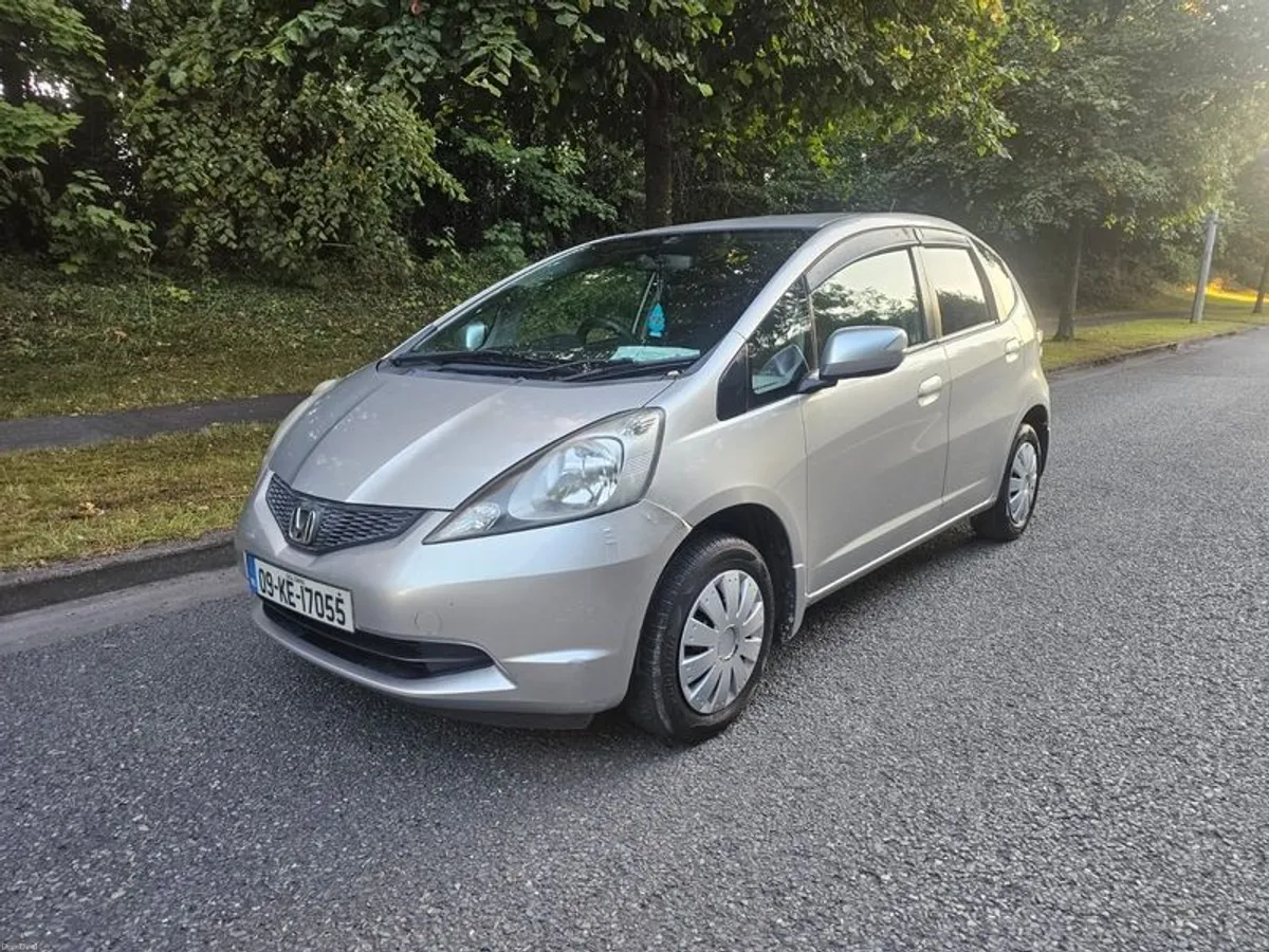 2009 Honda Fit Automatic Nct 08/27 Tax 09/26 - Image 1