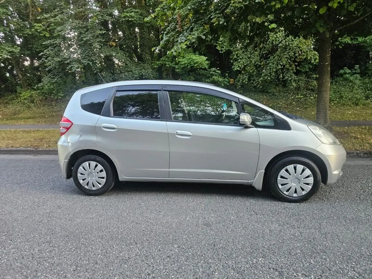 2009 Honda Fit Automatic Nct 08/27 Tax 09/26 - Image 5