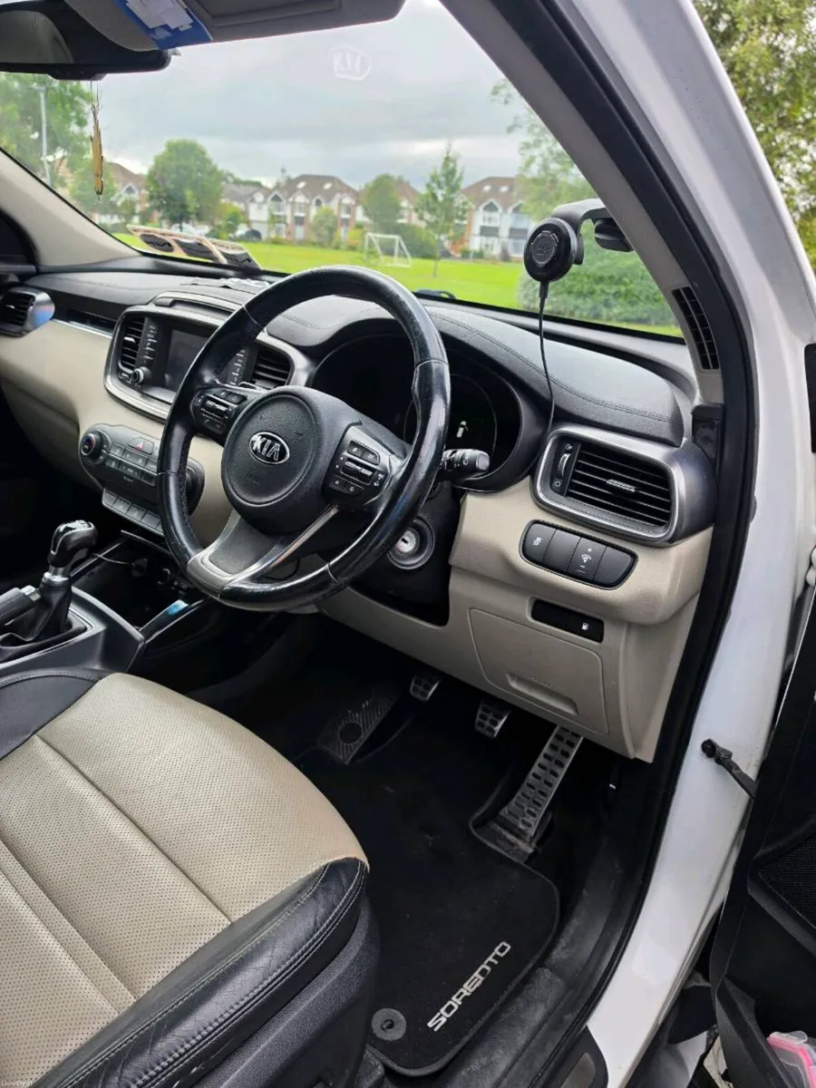 152 Kia Sorento - Image 1