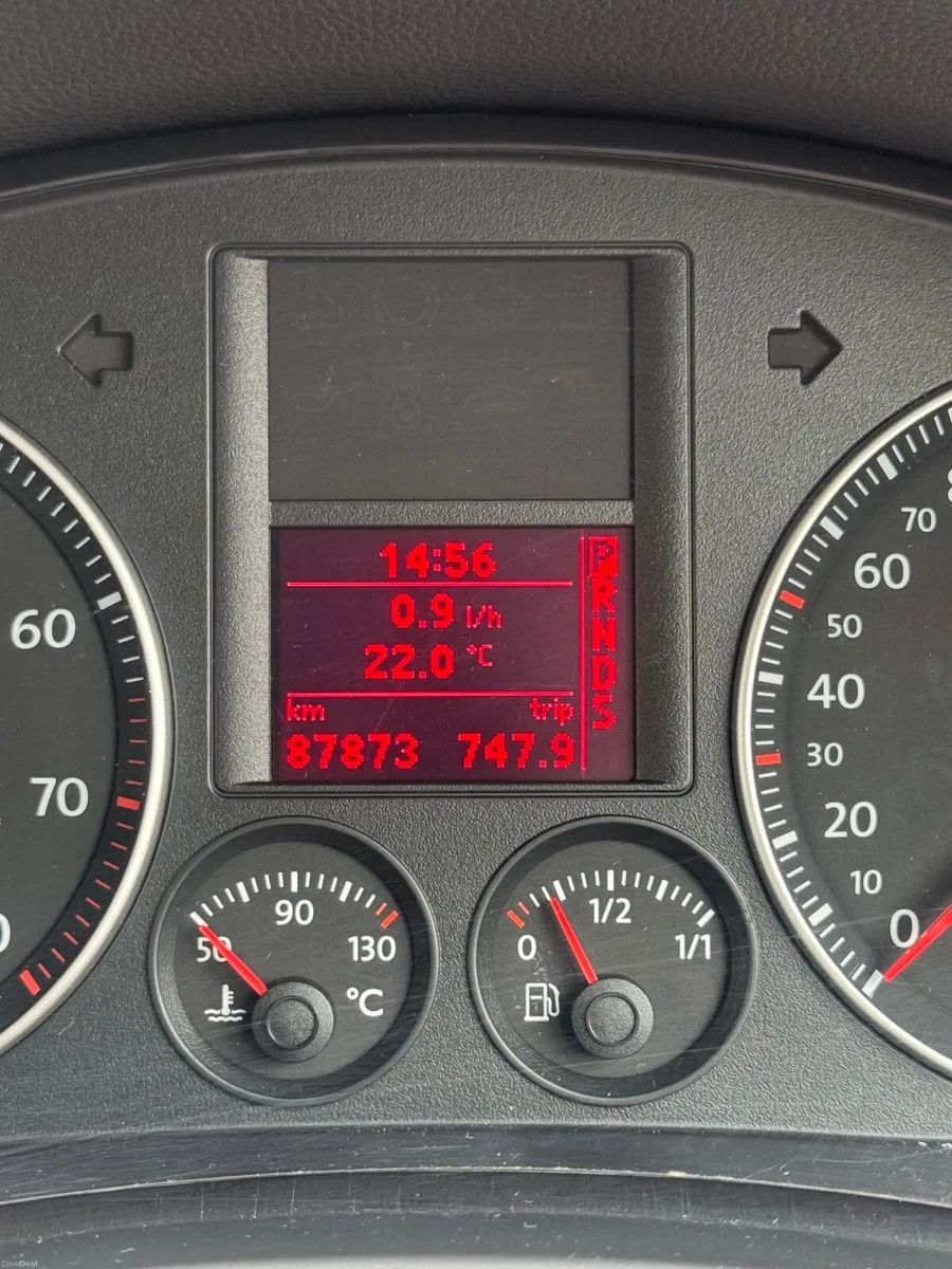 Volkswagen Golf 2008 - Image 2
