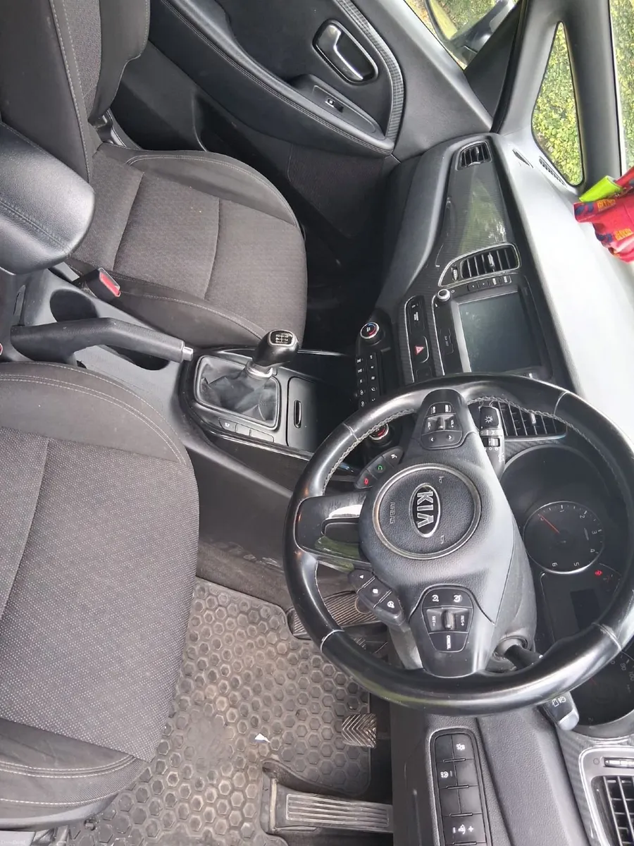 Kia Carens 2018 7 seater - Image 4