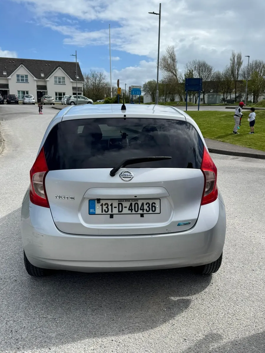 Car - Image 2