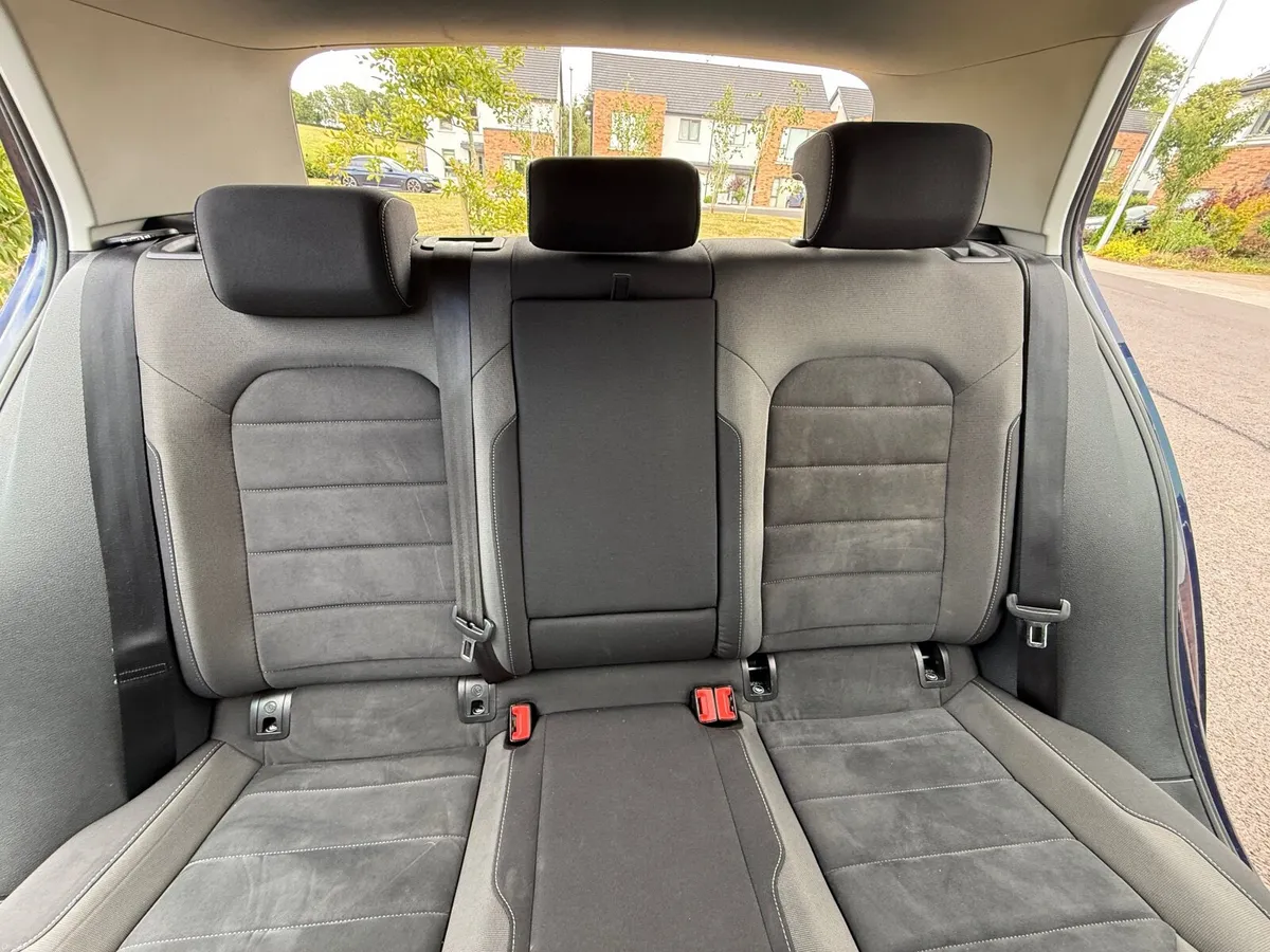 2018 Volkswagen Golf Highline 1.4 TSI 150bhp - Image 3