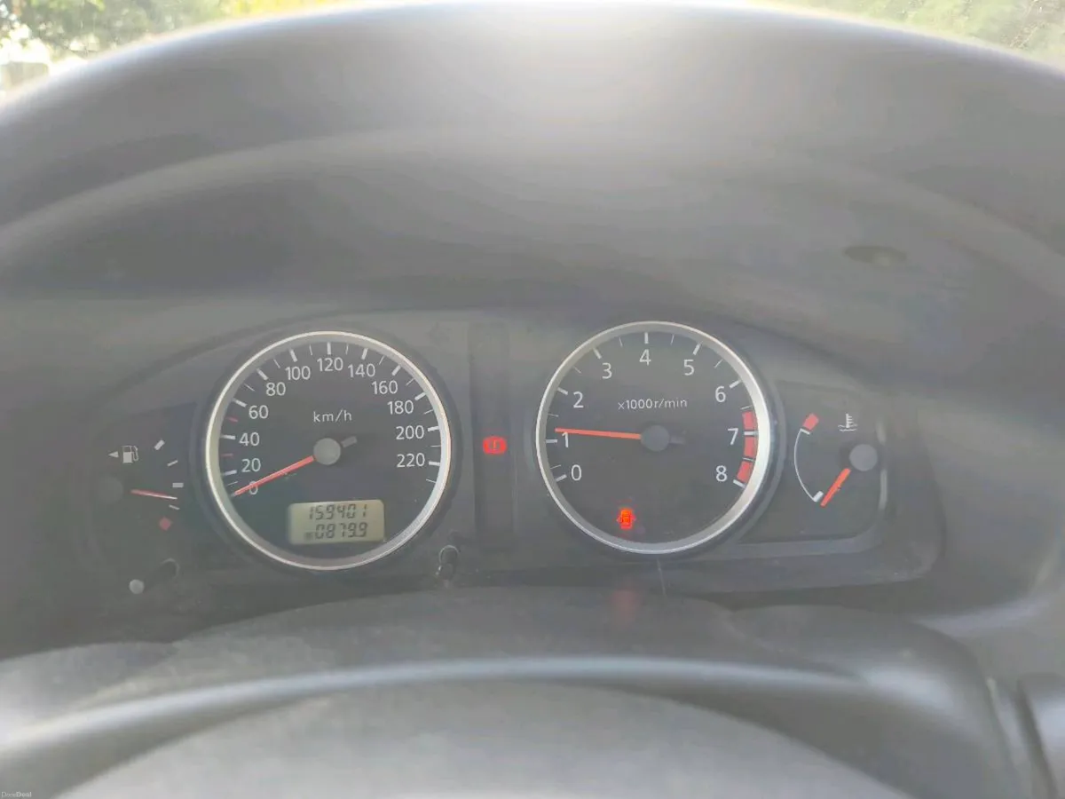 Nissan Almera - Image 3