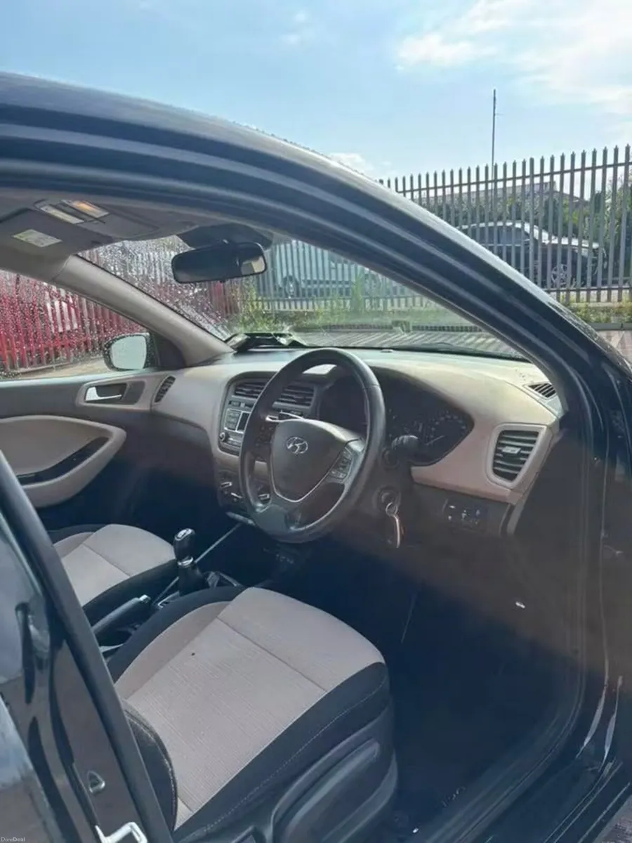 Hyundai i20 1.2 petrol Manual 107k km's - Image 4