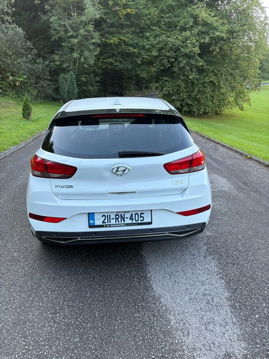2021 HYUNDAI I30 1.6 CRDi DELUXE MODEL NCT&TAX - Image 5