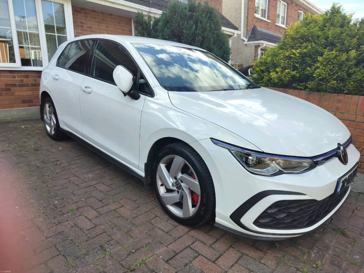 Volkswagen Golf GTE 212 - Image 2