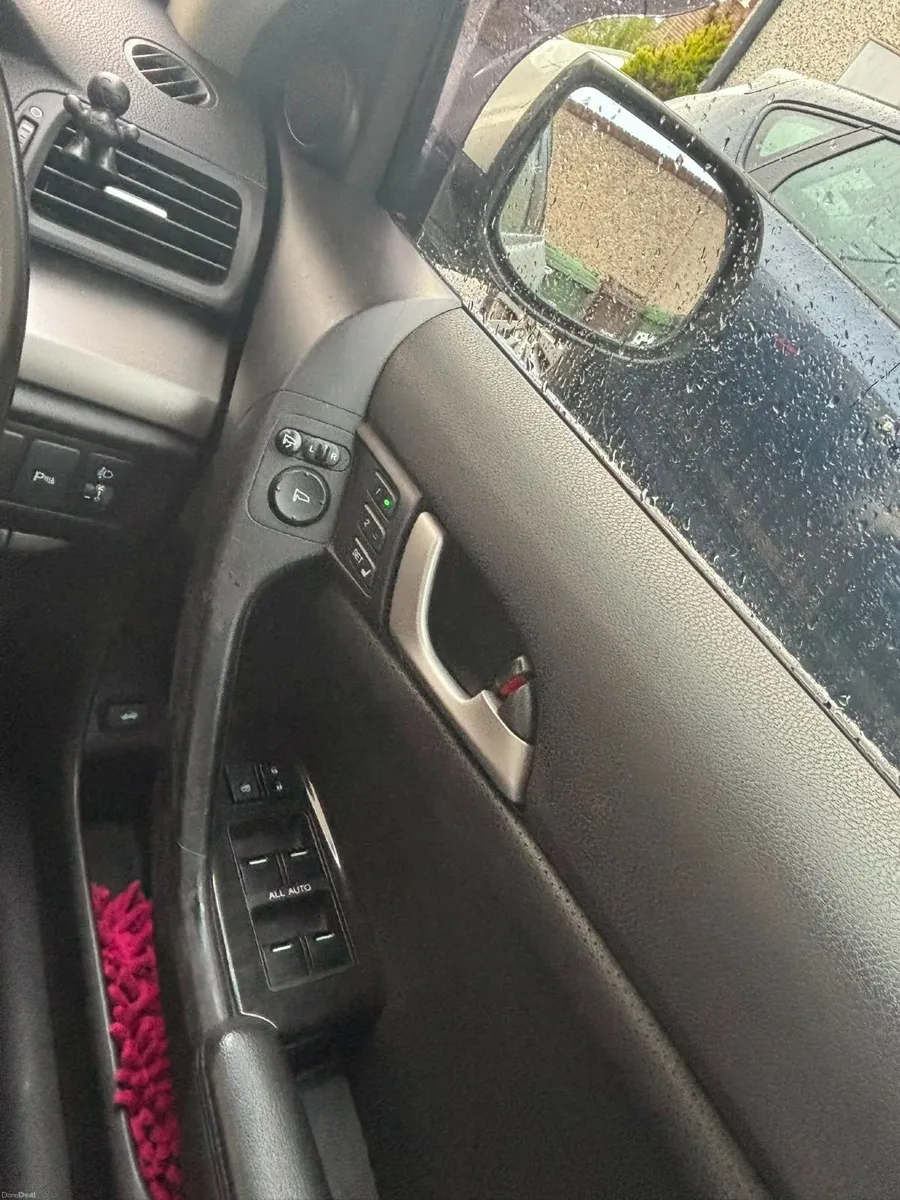 Honda Accord 2.2 Diesel Automatic - Image 6
