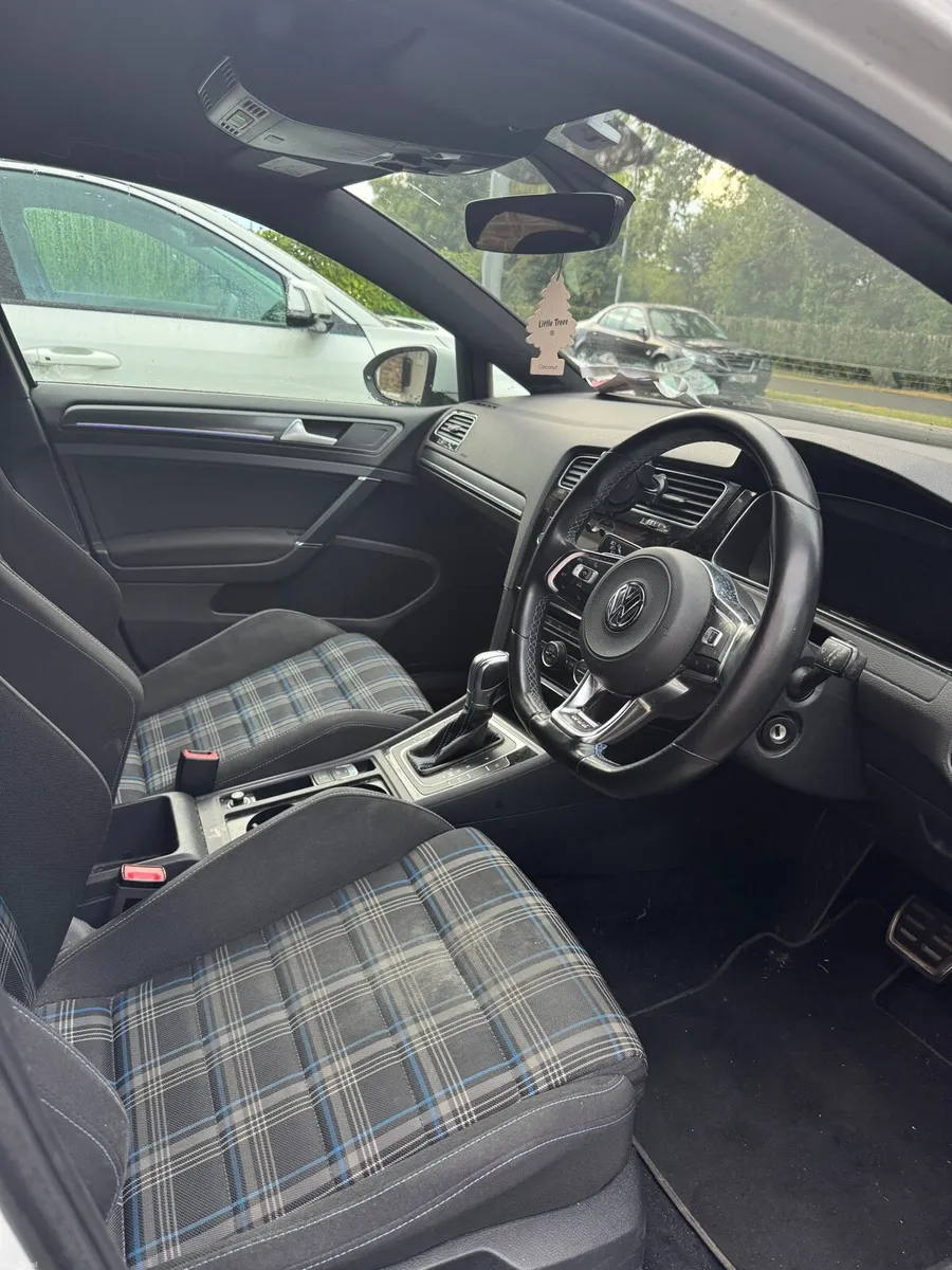 VW 172 Golf GTE - Repair needed - Image 3