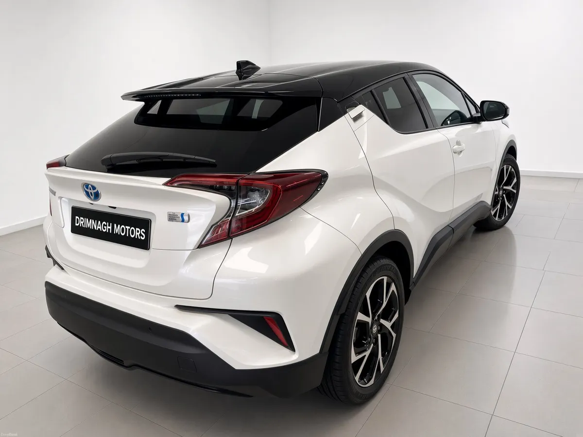Toyota CHR Hybrid sport - Image 4