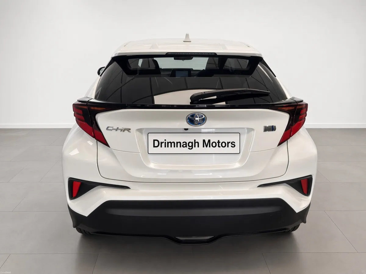 Toyota CHR HYBRID LUNA SPORT - Image 4