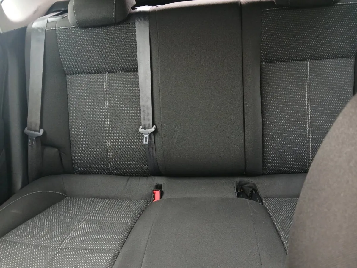 Vauxhall Astra Low Mileage - Image 4