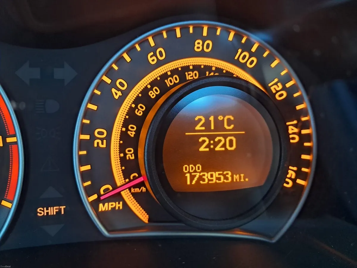Toyota Auris 2009 - Image 6