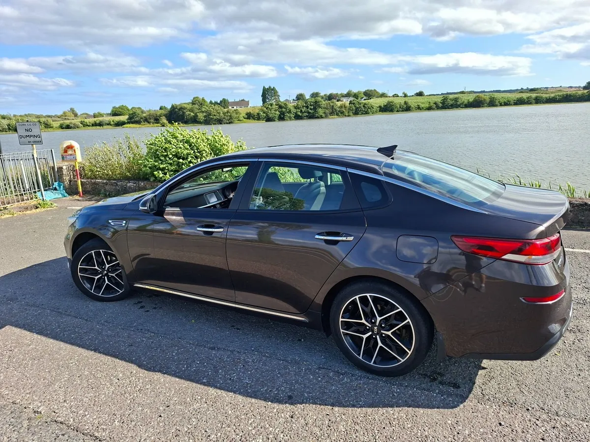 Kia Optima 2020 - Image 2