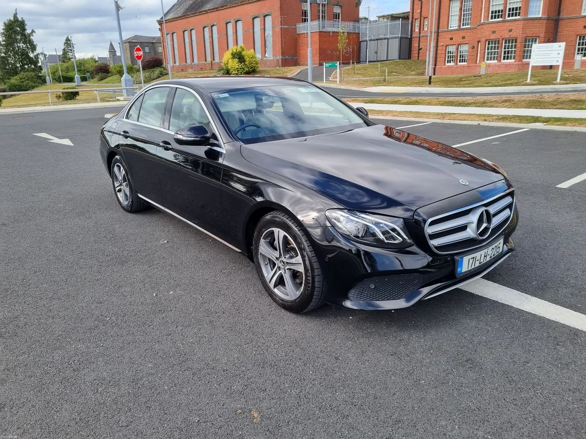 Stunning Mercedes-Benz E-Class - Image 3