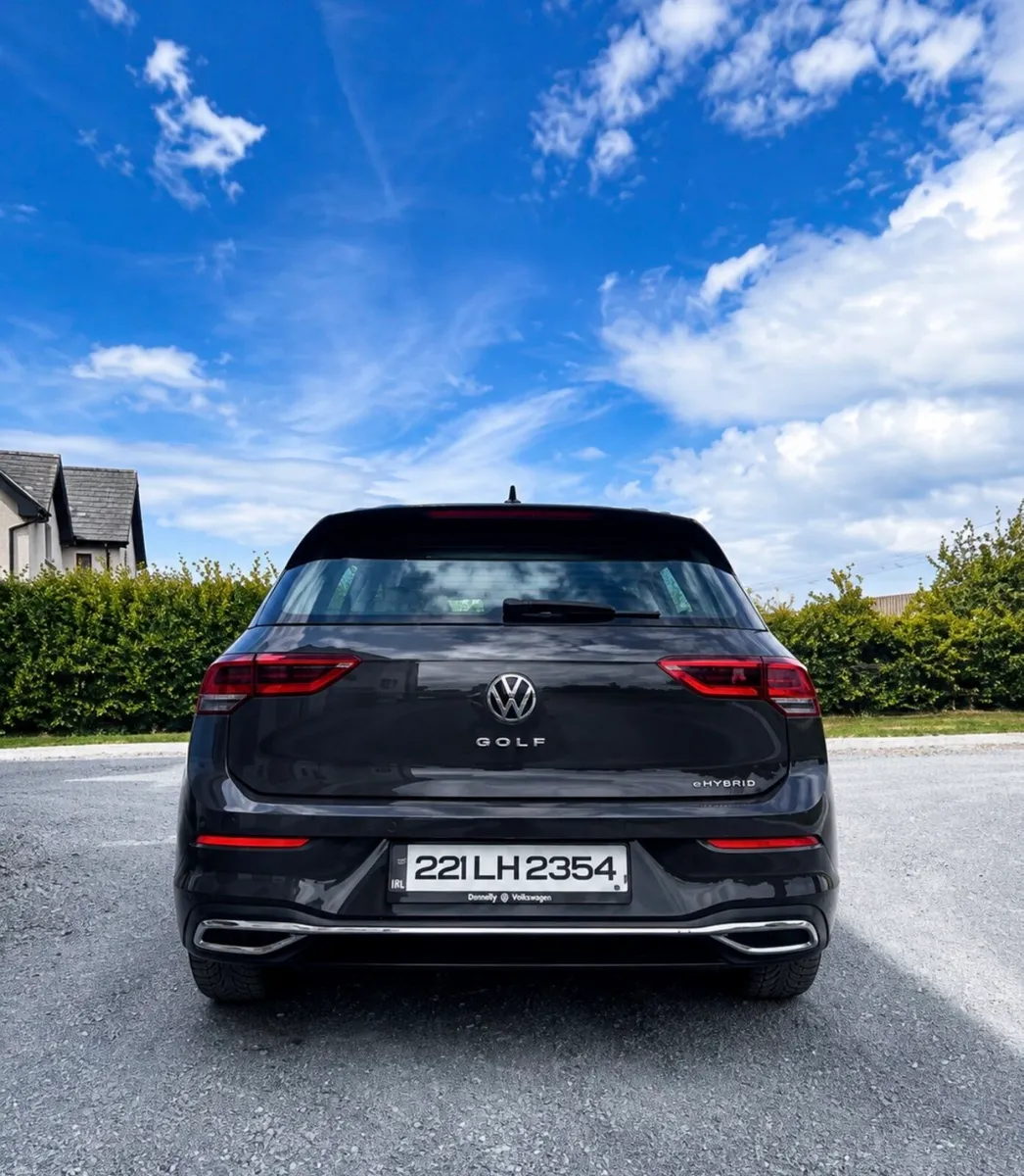 Volkswagen Golf 1.4 TSI Style eHybrid DSG - Image 4