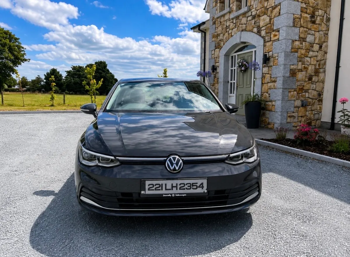 Volkswagen Golf 1.4 TSI Style eHybrid DSG - Image 2