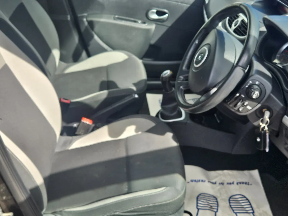 2011 Renault Clio | Only 69,000 kms, 1.2 Petrol - Image 5